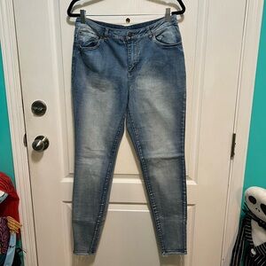 Grace & Lace Skinny Jeans